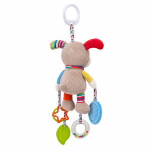 Pormenor de peluche sensorial em forma de cãozinho para bebé, sobre fundo branco.